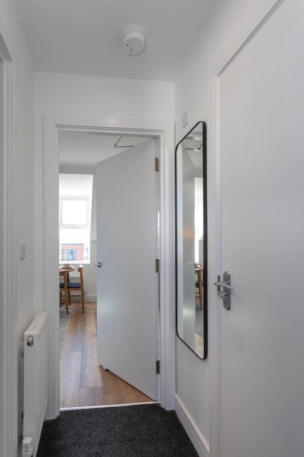 Apartment Capital East